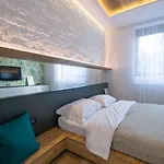 Elisabetin Residence: And Unique Design Apartman Temesvár