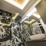 Apartman Elisabetin Residence: And Unique Design *