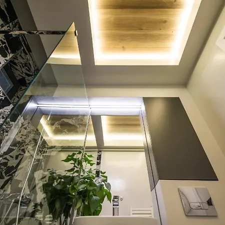 Elisabetin Residence: And Unique Design Apartment