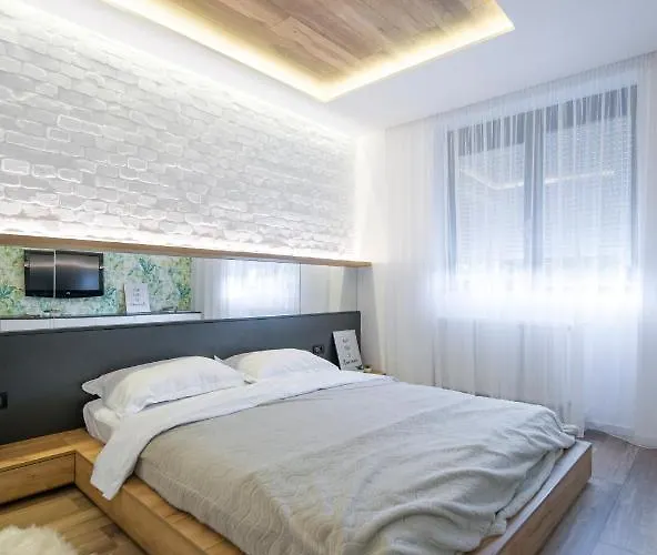 公寓 Elisabetin Residence: And Unique Design