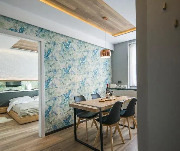 Elisabetin Residence: And Unique Design Lägenhet