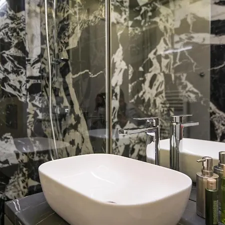 Elisabetin Residence: And Unique Design Apartamento *